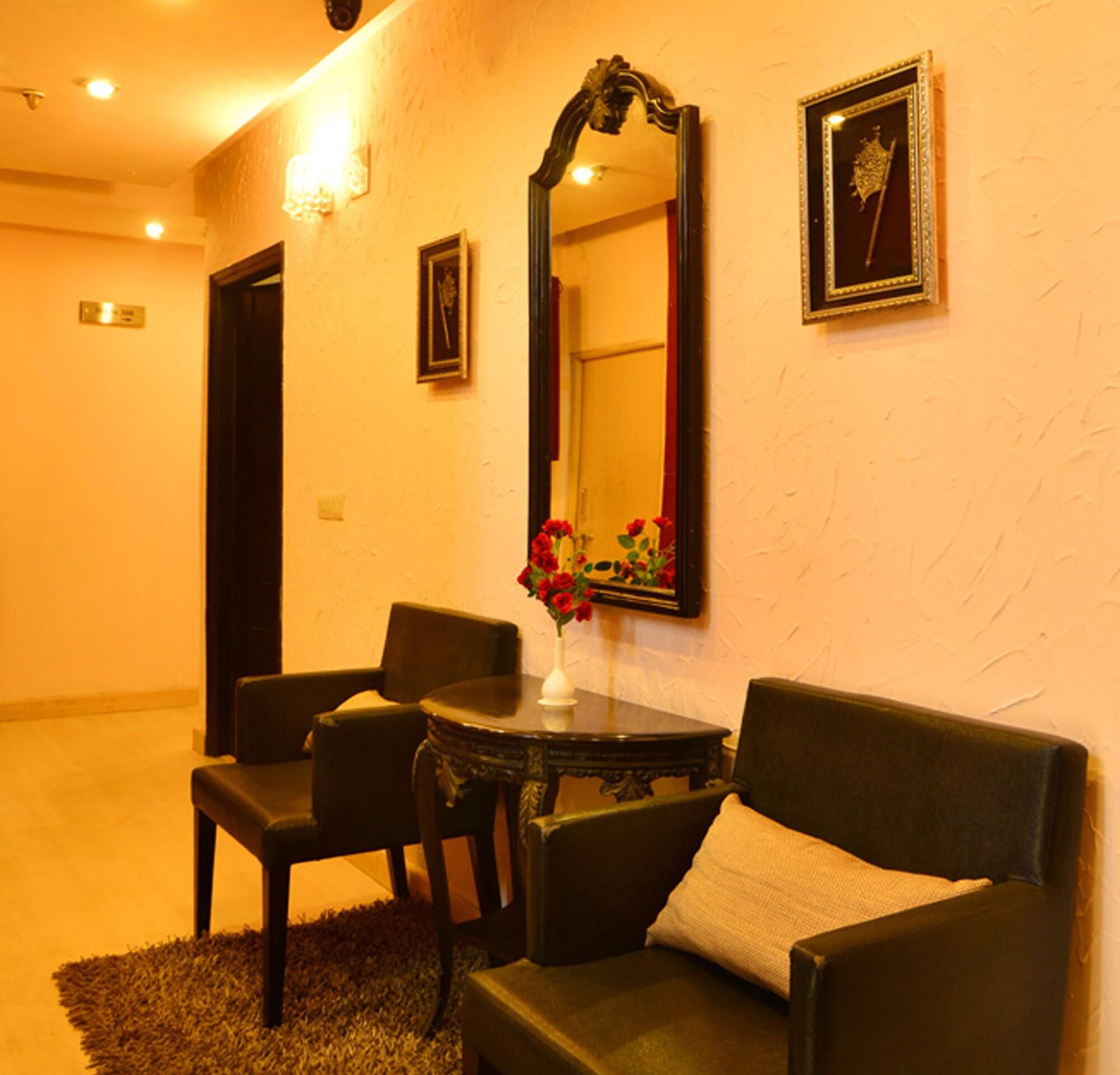 Hotel Shanti Palace West Patel Nagar Nuova Delhi Esterno foto