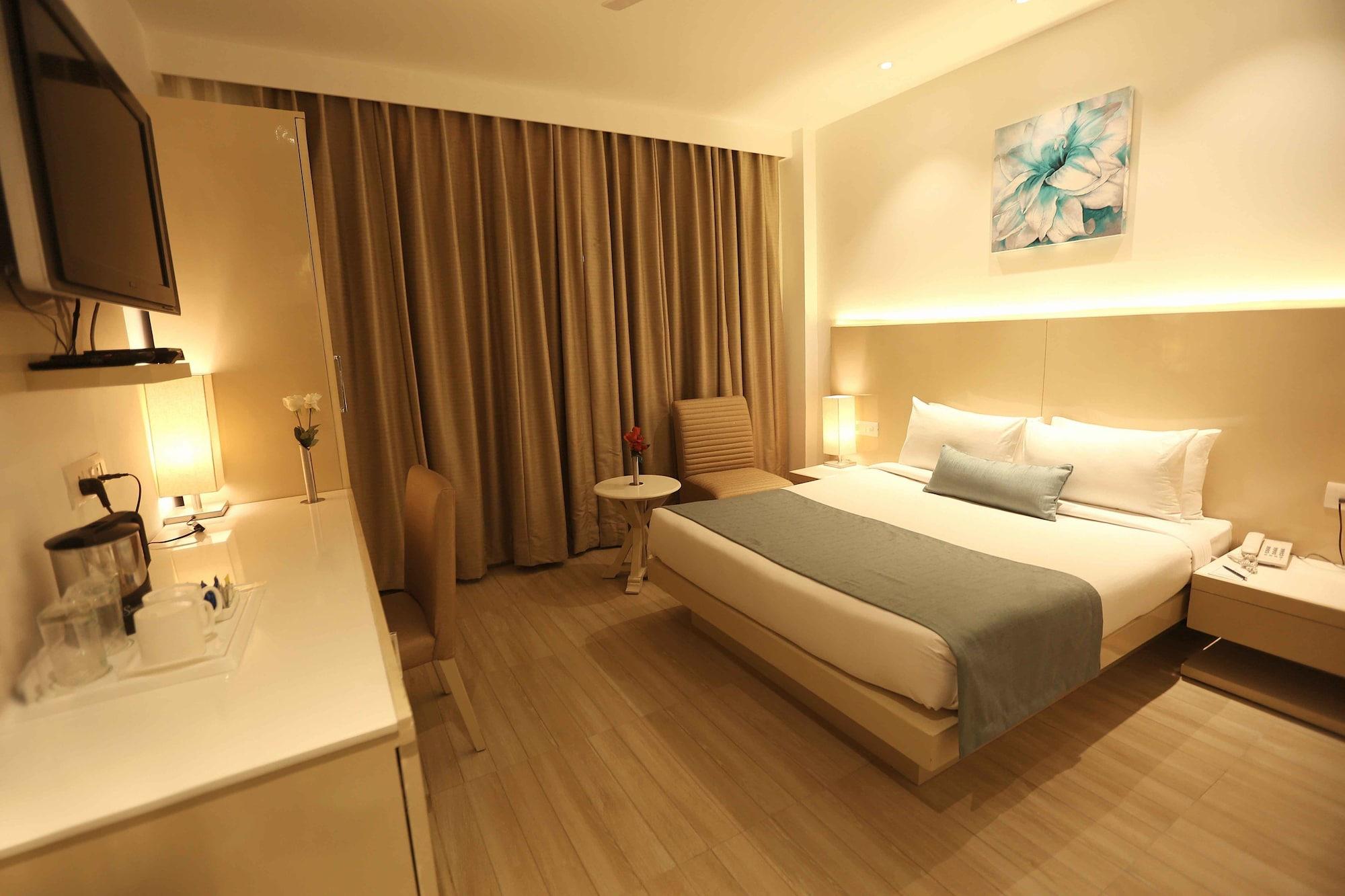 Hotel Shanti Palace West Patel Nagar Nuova Delhi Esterno foto
