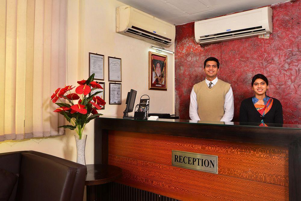 Hotel Shanti Palace West Patel Nagar Nuova Delhi Esterno foto